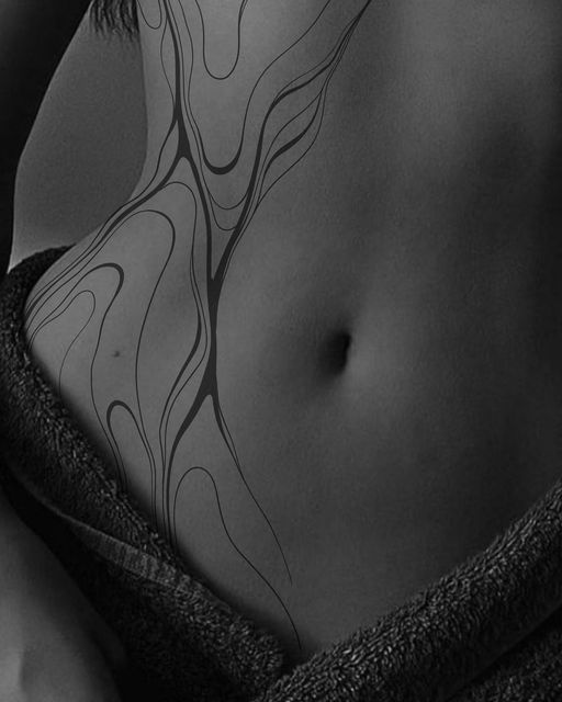 V-Line Tattoo woman